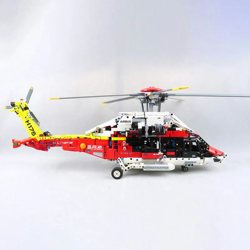 Building Blocks Motorized Airbus H175 Rescue Helicopter Bricks MOC Toy - 1