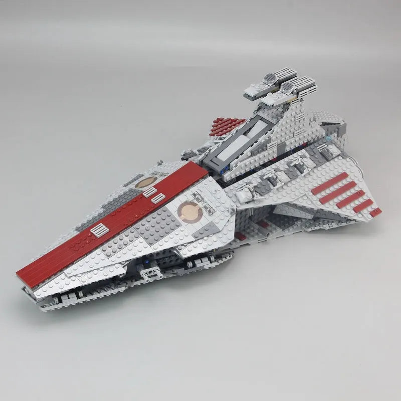 Star Wars Republic Attack Cruiser Building Toy Set