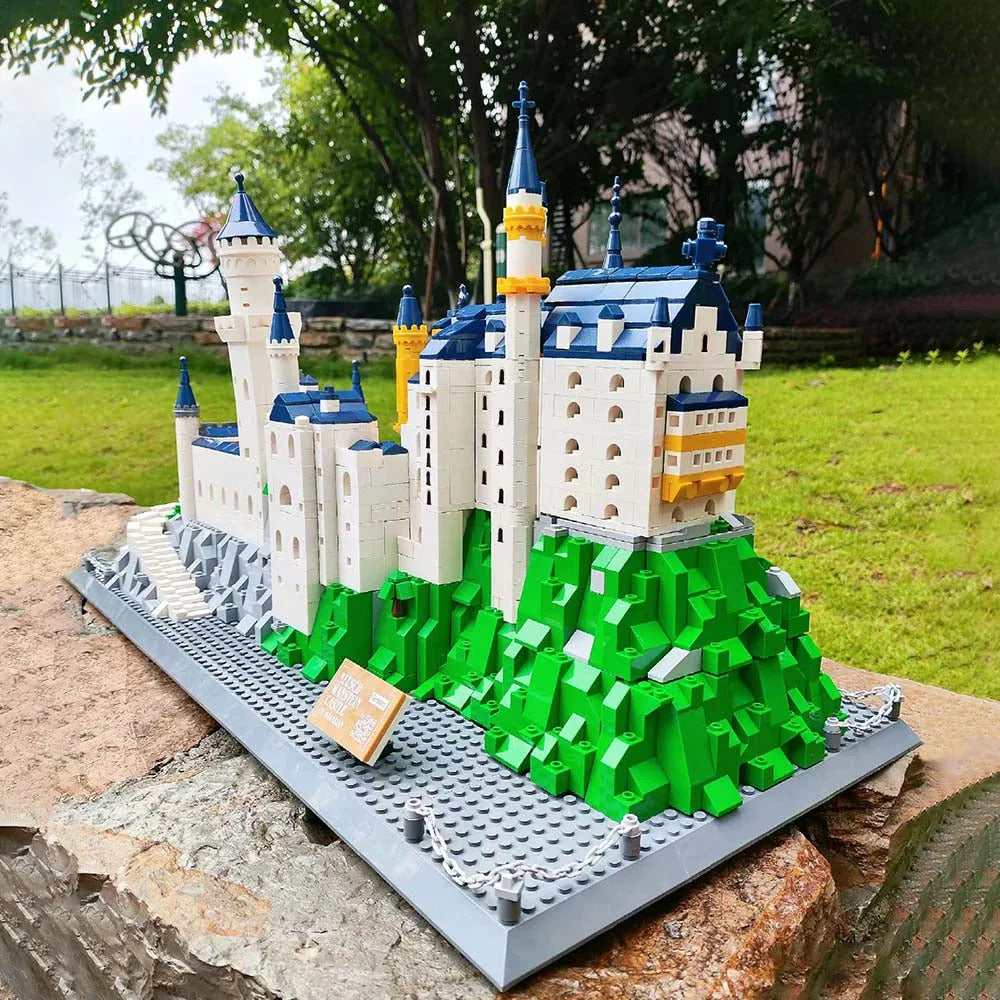 Building Blocks MOC 6226 The Neuschwanstein Castle Bricks Toy - 2