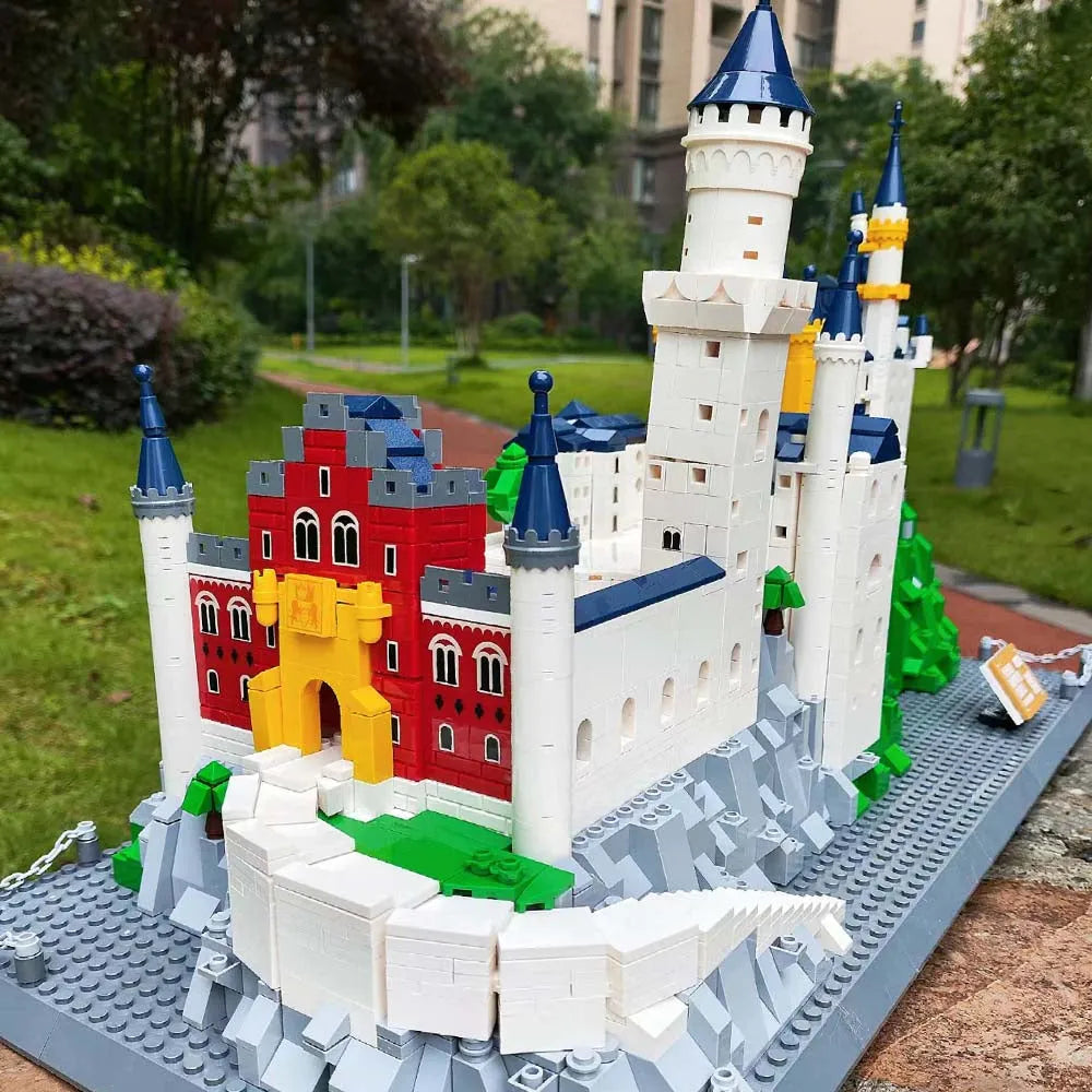 Building Blocks MOC 6226 The Neuschwanstein Castle Bricks Toy - 3