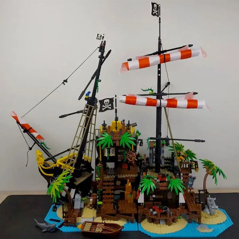 Building Blocks MOC Ideas Pirates Barracuda Bay Ship Bricks Toys - 12