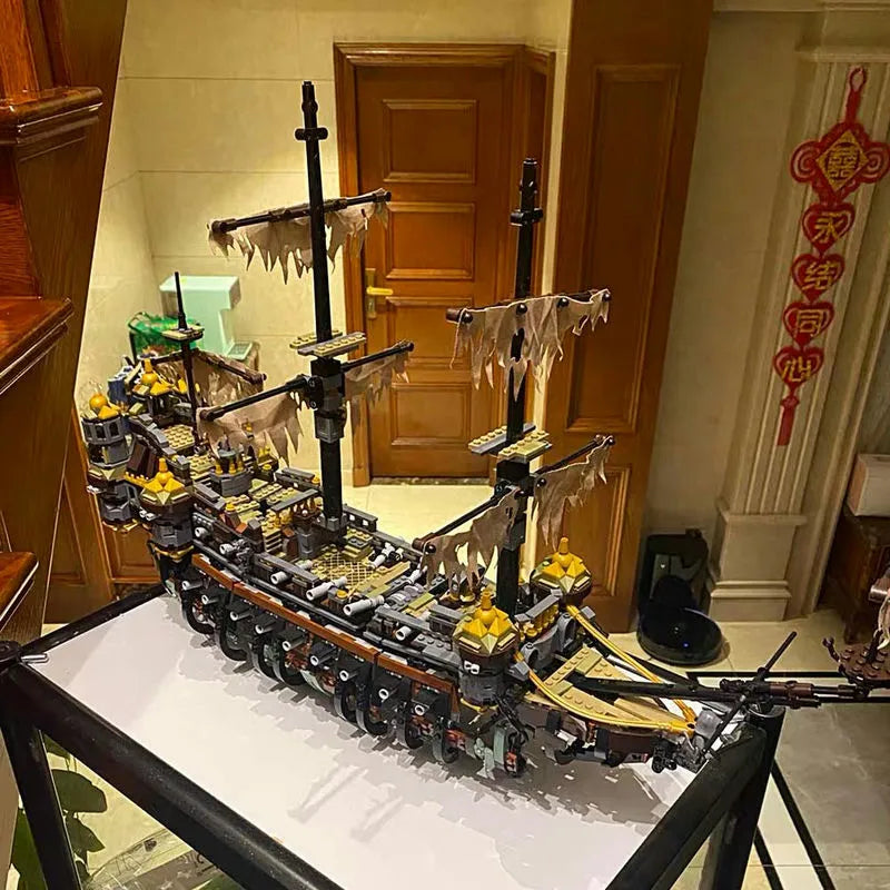 Building Blocks Movie Creator MOC Silent Mary Pirate Ship Bricks Toy Construction Set Toys - 6