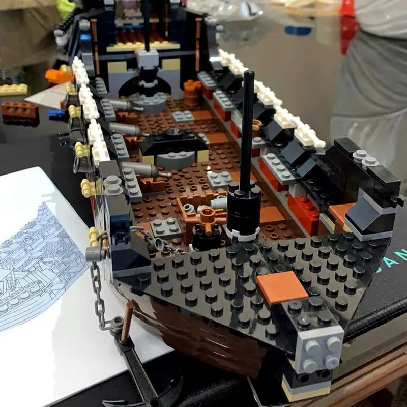 Building Blocks Movie Creator MOC Silent Mary Pirate Ship Bricks Toy - 5