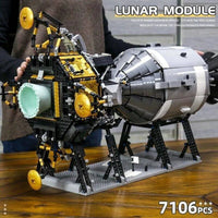 Thumbnail for Building Blocks Creator UCS USA Apollo 11 Spacecraft Lunar Landing Bricks Toy Construction Set Toys - 4