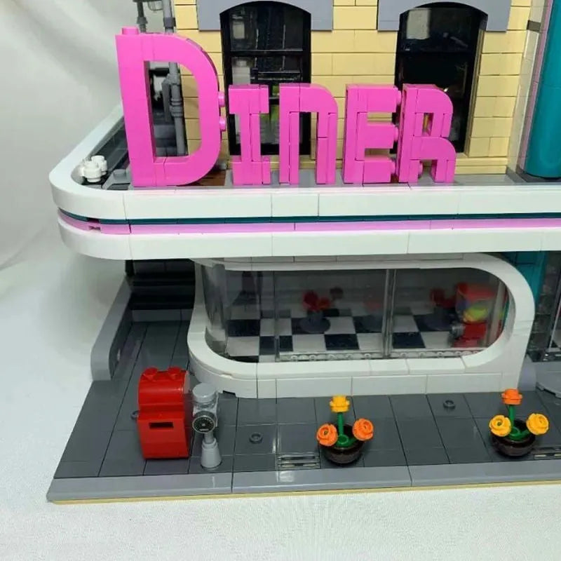 Building Blocks MOC 15037 Creator Expert City Downtown Diner Bricks Toys - 3