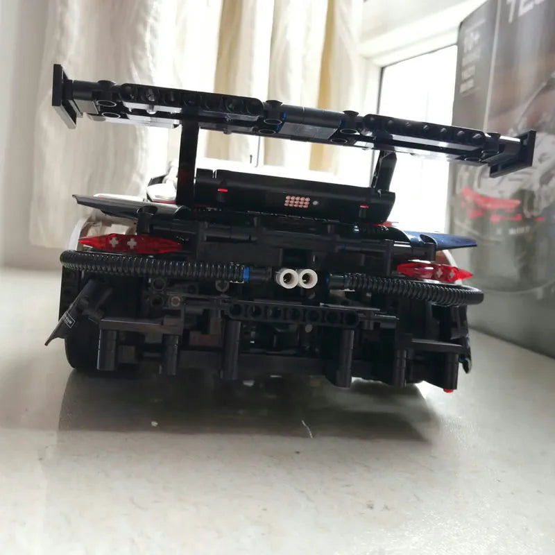 Building Blocks MOC 20097 Tech Porsche 911 RSR Racing Sports Car Bricks Toys Construction Set Toys - 7