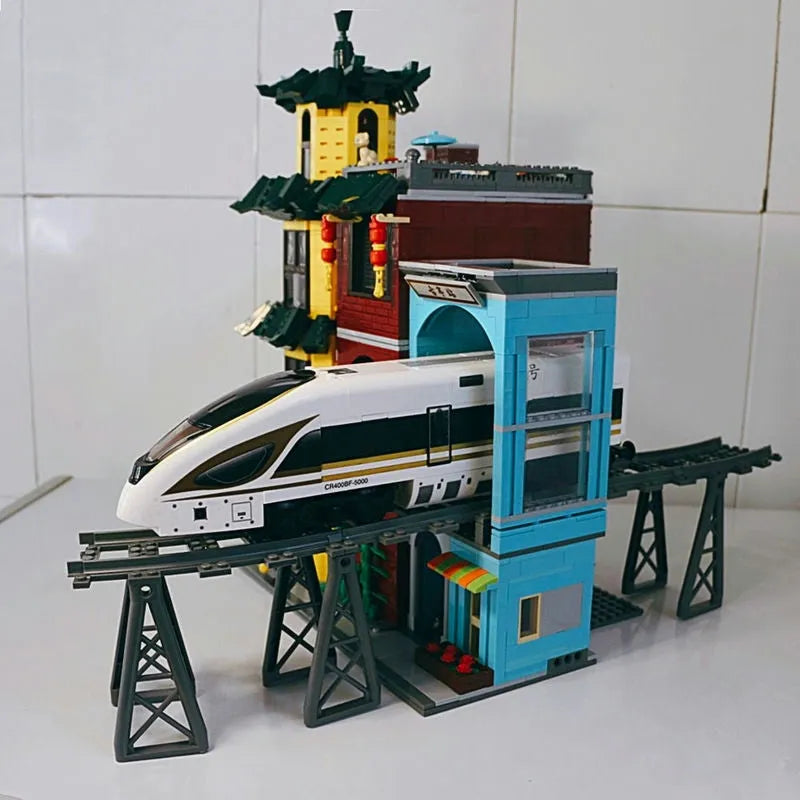 Building Blocks City Creator Expert MOC Gutting Train Station Bricks Toy - 1