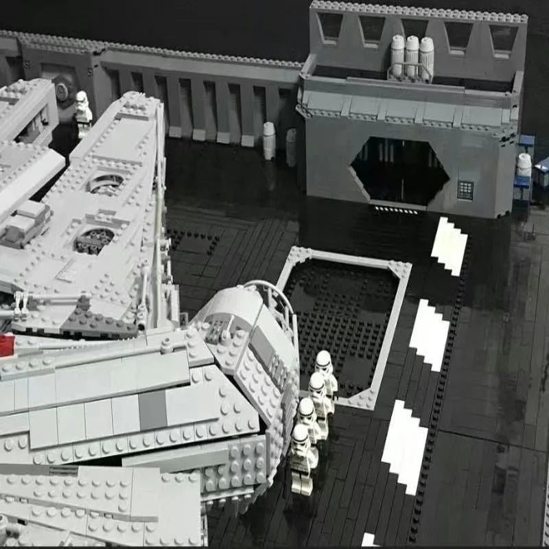 Building Blocks Docking Bay MOC For Star Wars UCS Millennium Falcon Bricks and Light - 17
