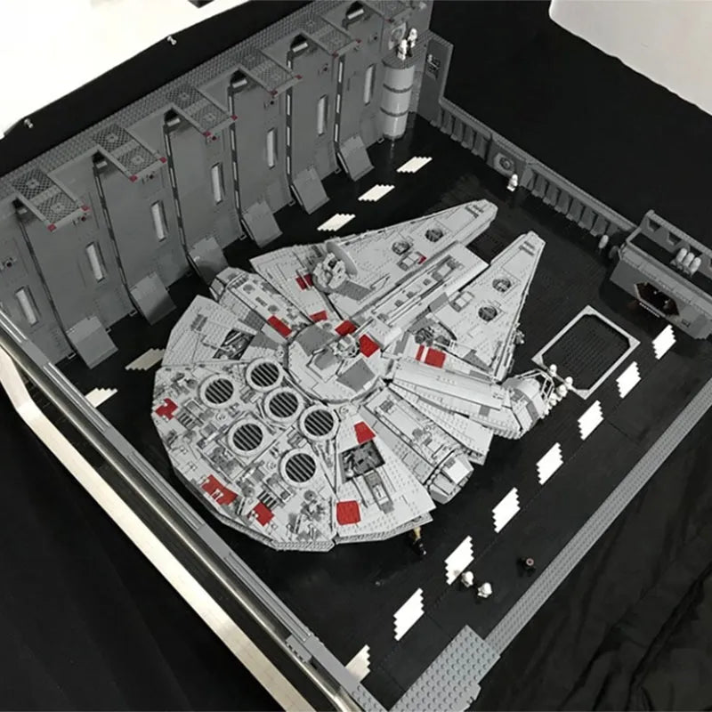 Building Blocks Docking Bay MOC For Star Wars UCS Millennium Falcon Bricks and Light - 13