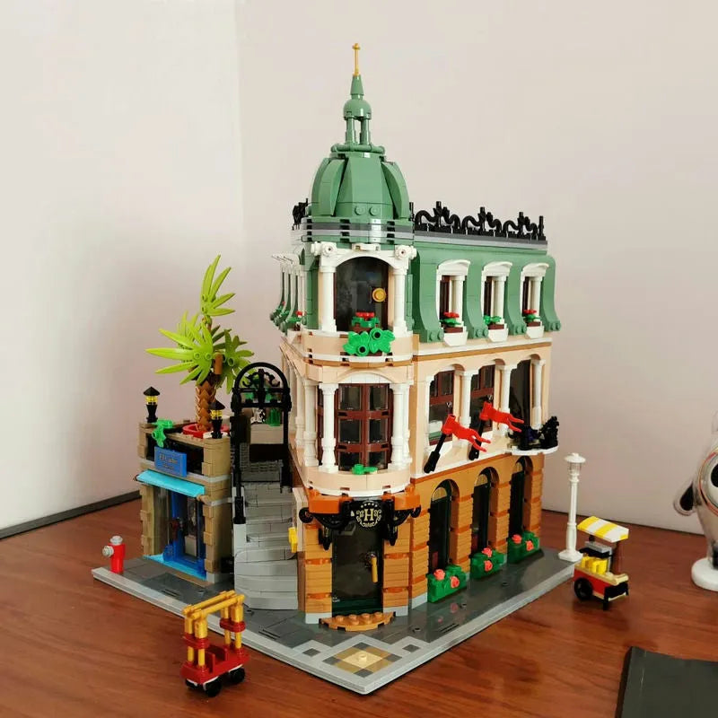 Building Blocks MOC Expert Street Creator Boutique Hotel Bricks Toys 22050 - 12