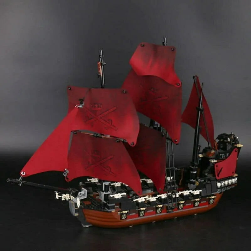 Building Blocks Ideas 16009 Pirates Of Caribbean Queen Anne’s Revenge Ship - 11