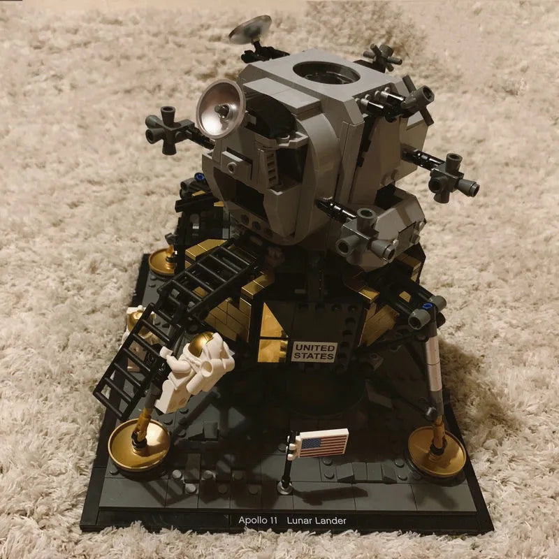 Building Blocks MOC Ideas Expert Apollo 11 Lunar Lander Bricks Toy 60003 Construction Set Toys - 2