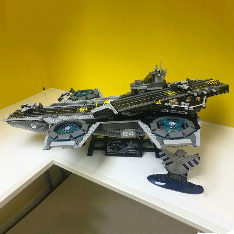 Avengers helicarrier hot sale