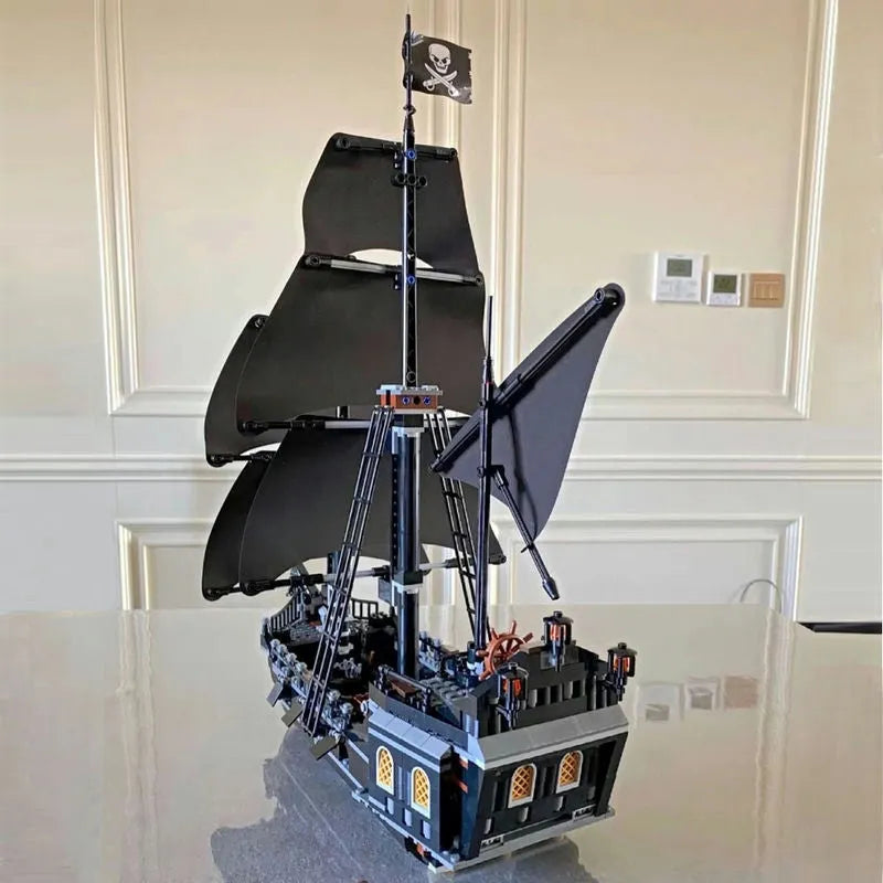 Building Blocks Movie MOC The Black Pearl Pirate Ship Bricks Toys 16006 - 13