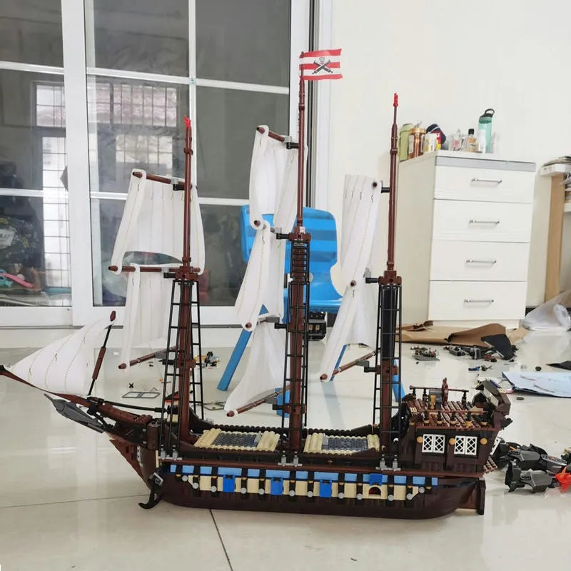 Building Blocks MOC Pirate Of The Caribbean Battleship Flag Ship Bricks Toys Construction Set Toys - 14