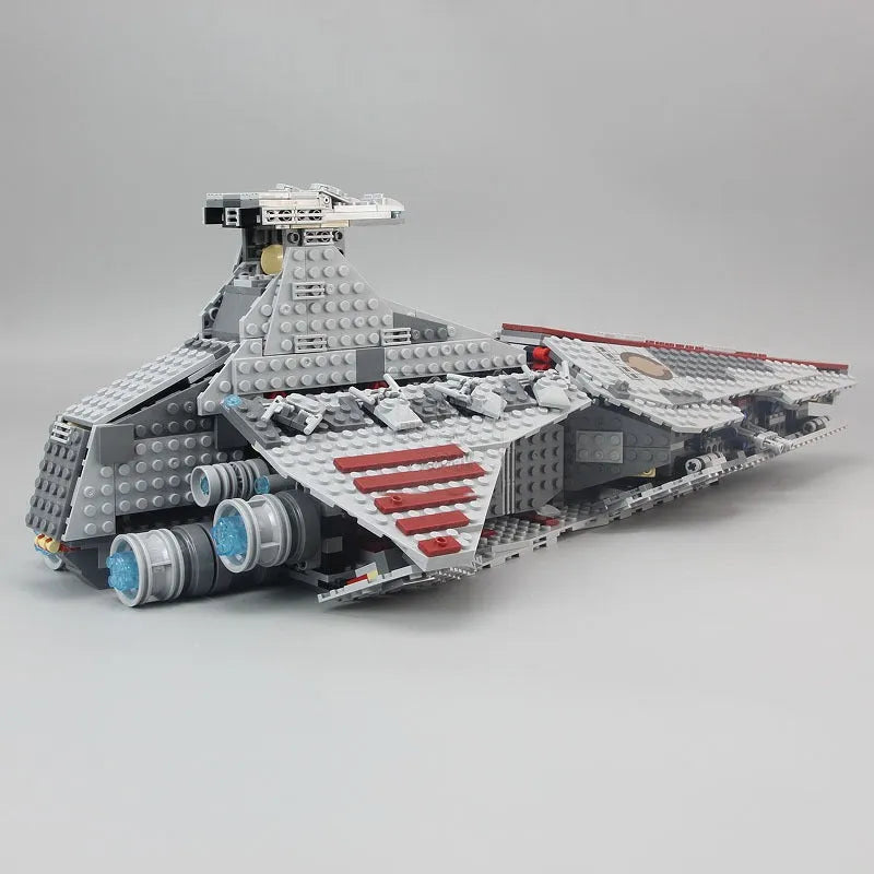 LEGO MOC UCS Venator Republic Attack Cruiser by Aniomylone