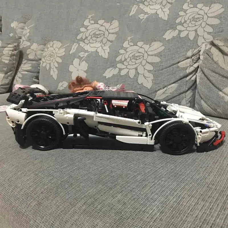 Building Blocks Tech MOC Lambo Aventador LP 720 Sports Car Bricks Toy 93004 Construction Set Toys - 2