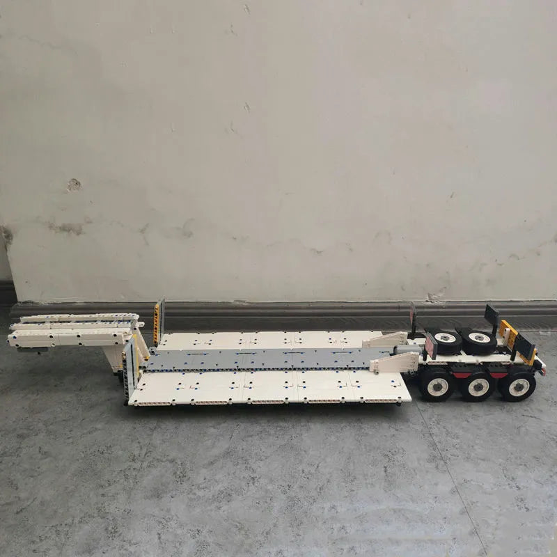Building Blocks MOC APP Motorized RC Step Deck Trailer Truck Bricks Toy - 12