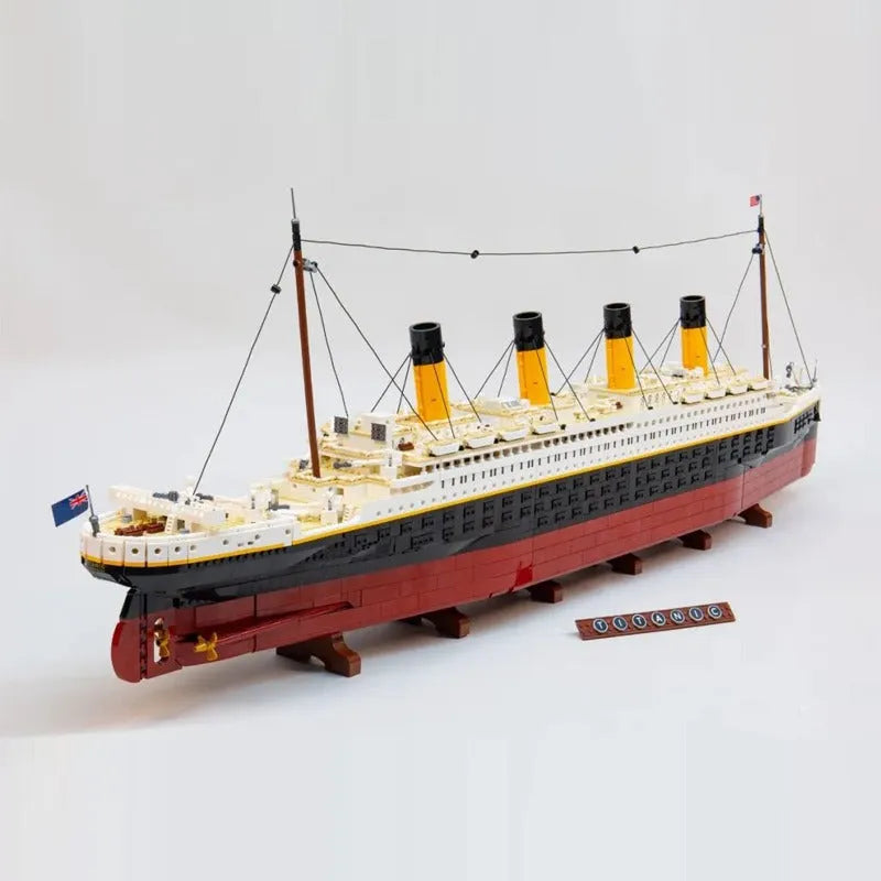 Building Blocks Block MOC RMS The Titanic Steam Ship Boat Bricks Toys - 1