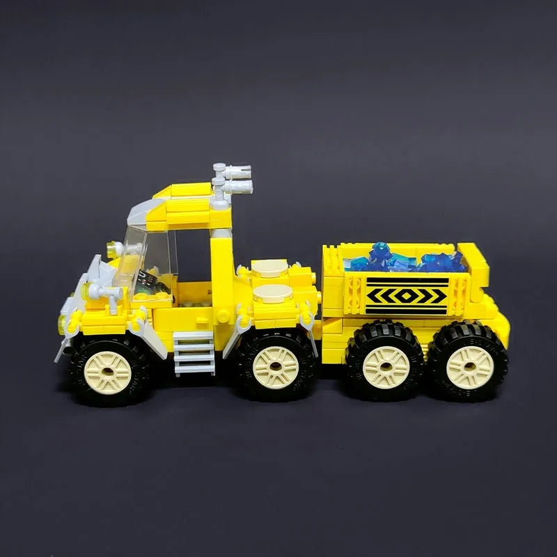Building Blocks MOC Crystal City Transporter Truck Car Bricks Toys Construction Set Toys - 2