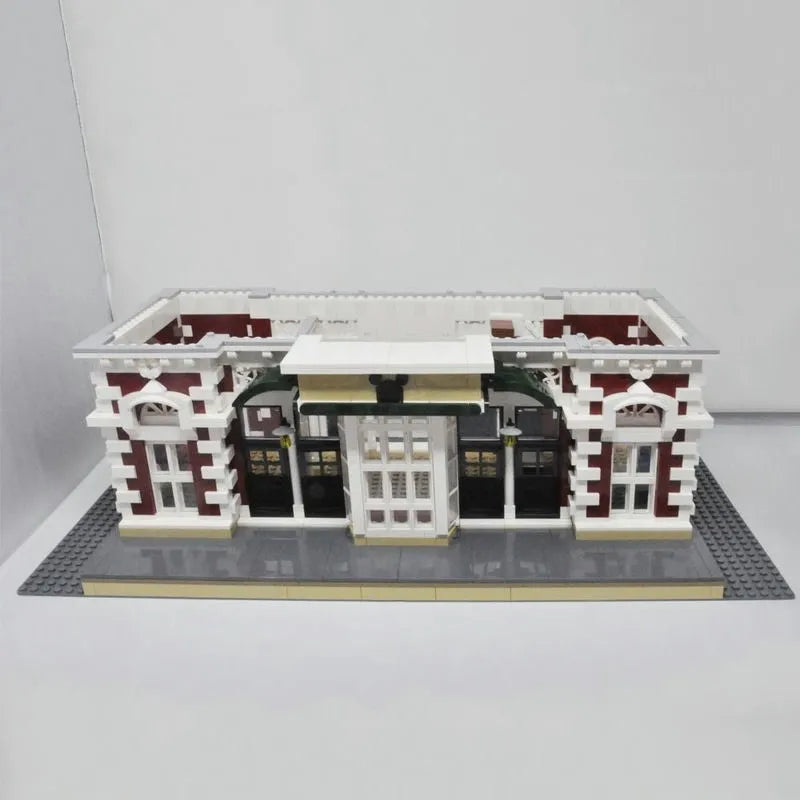 Expert MOC Dreamland Train Station Building Blocks