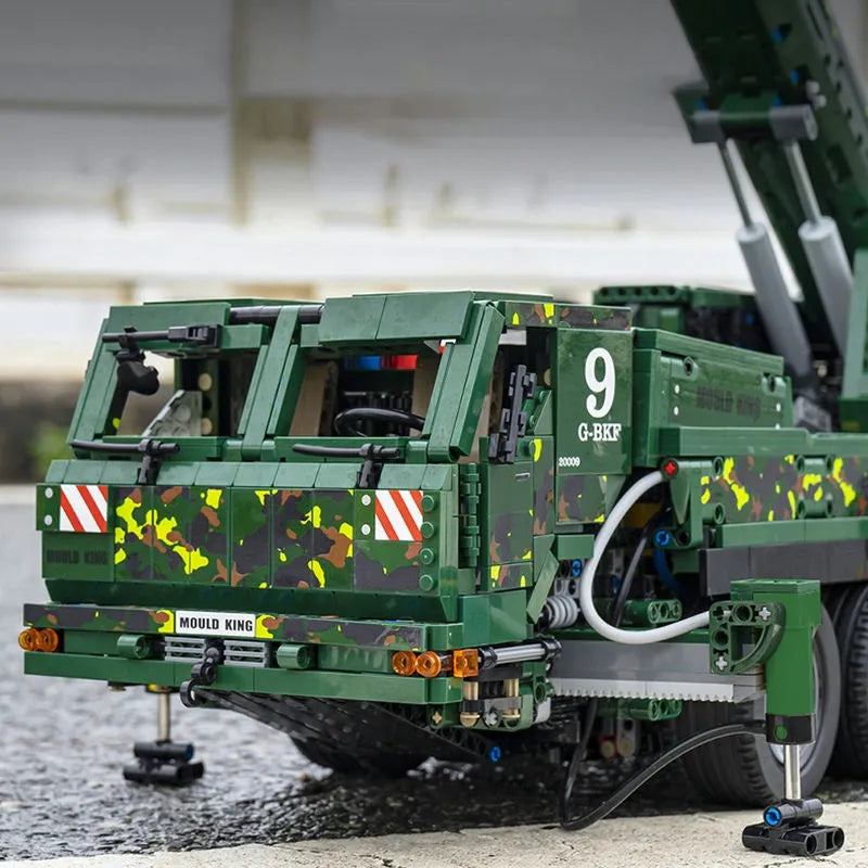 Building Blocks Tech MOC RC Heavy Truck Armored Recovery Crane G-BKF Bricks Toy - 7
