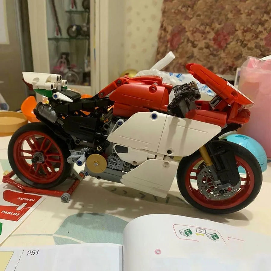 Building Blocks Bike MOC Fast Racing Motorcycle Bricks Toys 672001 - 10