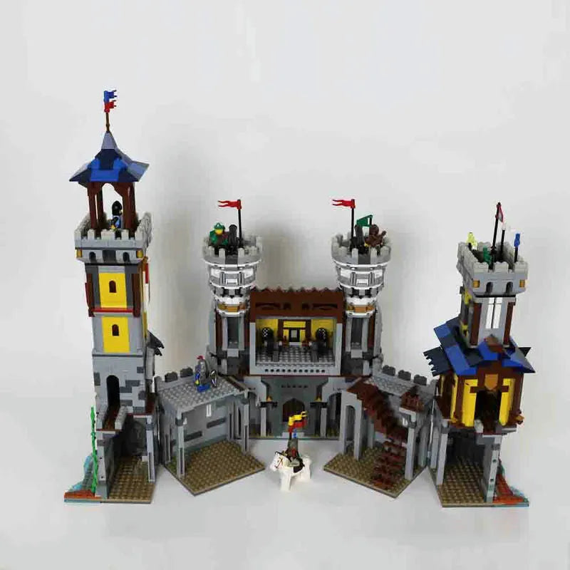 Building Blocks MOC Creator Expert The Golden Lion Castle Bricks Toy Construction Set Toys - 9