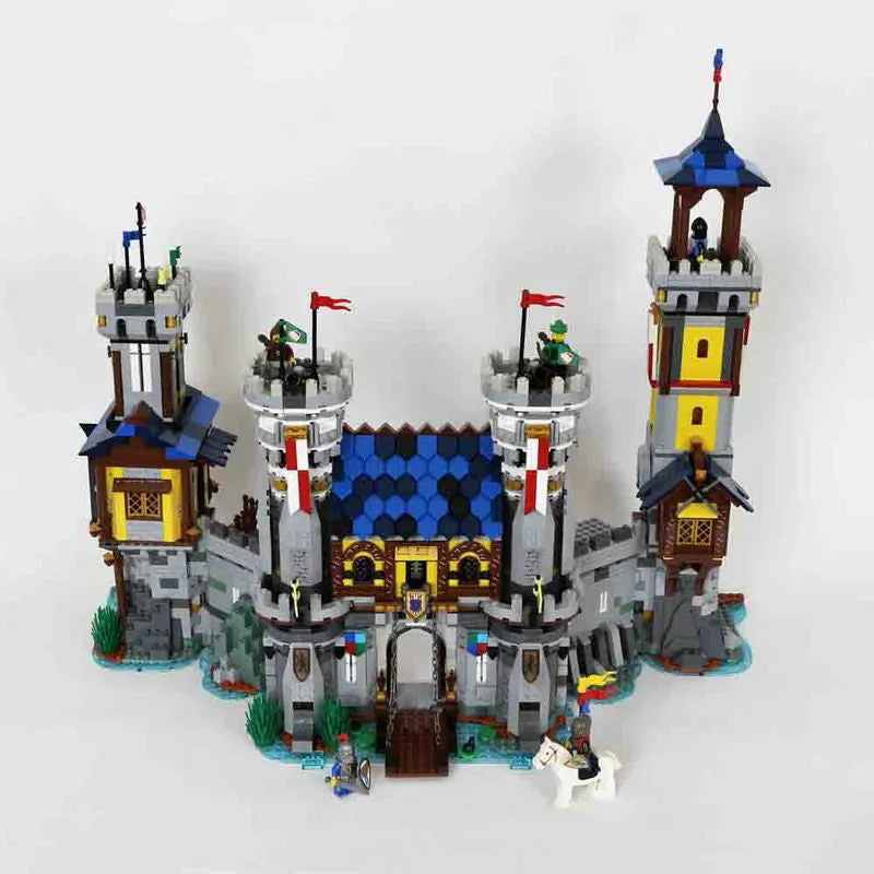 Building Blocks MOC Creator Expert The Golden Lion Castle Bricks Toy - 11